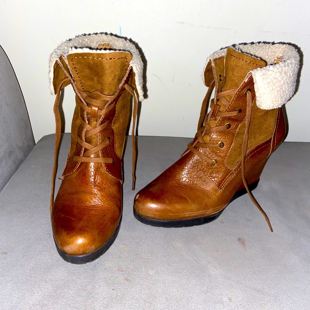 Franco Sarto lined wedge boots